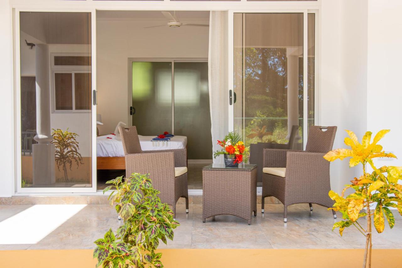 Macmillan'S Holiday Villas Grand Anse  Exterior foto