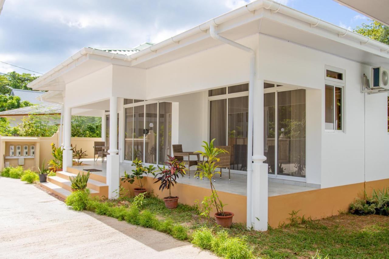 Macmillan'S Holiday Villas Grand Anse  Exterior foto