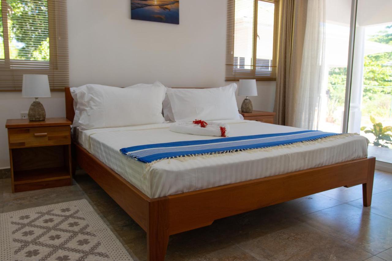 Macmillan'S Holiday Villas Grand Anse  Exterior foto